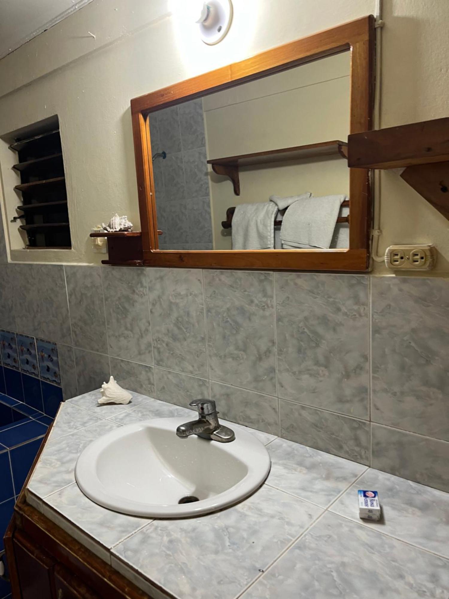 Andre'S Guest House Negril Zimmer foto